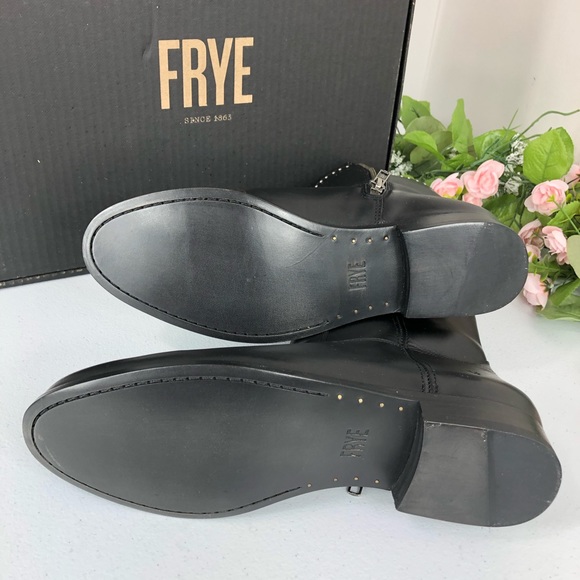 Frye Melissa stud short boots black size 7 (#A18) - Picture 7 of 8
